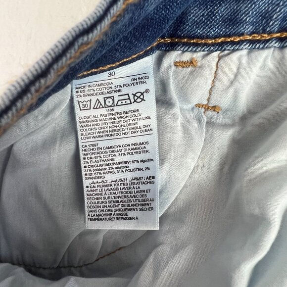 NWOT Old Navy Mid-Rise Power Slim Straight Jeans Medium Wash Plus Size 30 NEW - Picture 8 of 8